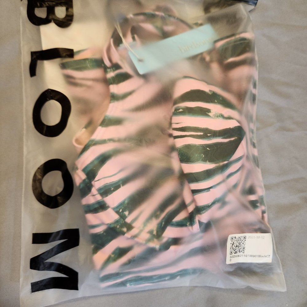NWT Bloom Birdsong Tankini 38DD Pink and Green Animal Print - Picture 6 of 6